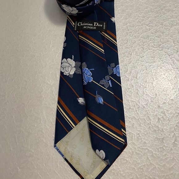 Christian Dior 4” wide necktie embroidered flowers polyester - Picture 7 of 10